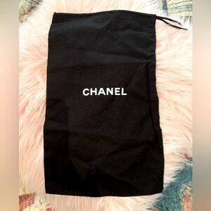 🩷CHANEL ACCESSORIES DUST BAG! NEVER USED! 🩷
